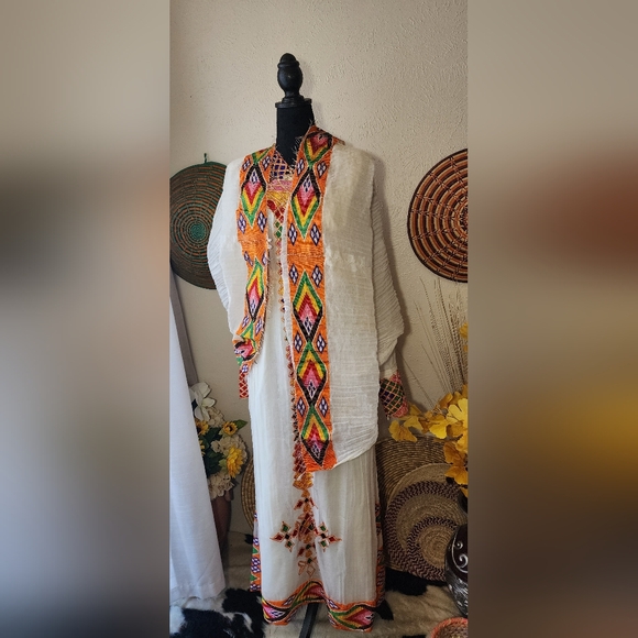 Ethiopian eritrean traditional dress - Picture 1 of 6